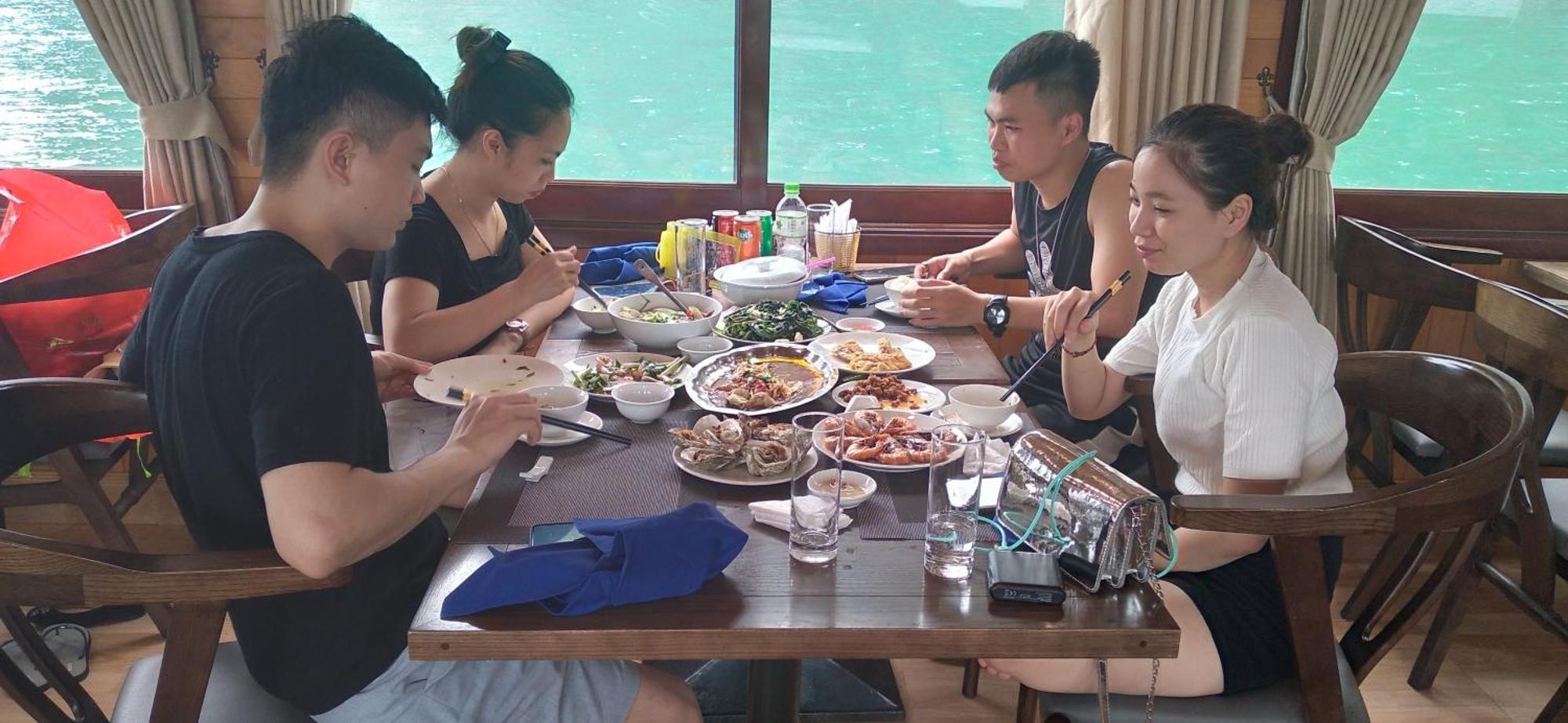 Cat Ba Victory Hostel Dong Khe Sau Εξωτερικό φωτογραφία